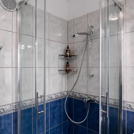 Rossy Apartament *