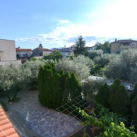 Apartament Rossy *
